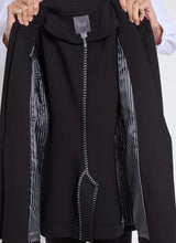 Load image into Gallery viewer, Lysse Essential Pontee Blazer