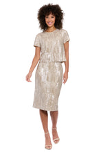 Load image into Gallery viewer, Muse Wavy Sequin Tee