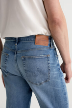 Load image into Gallery viewer, AG Everett Slim Straight Jean