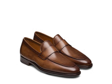Load image into Gallery viewer, Magnanni Duerro Penny Loafer
