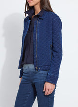 Load image into Gallery viewer, Lysse Elora Quilted Jersey Jacket
