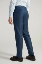 Load image into Gallery viewer, Samuelsohn Navy Super 130s Milano Sharkskin Suit
