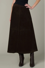 Load image into Gallery viewer, Joe`s Jeans The Tavi Vegan Suede Skirt
