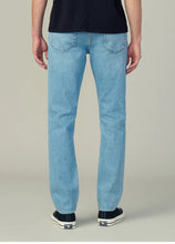 Load image into Gallery viewer, Joe`s Jeans The Brixton Straight &amp; Narrow Jean
