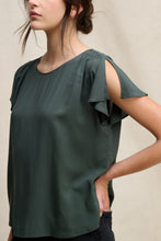 Load image into Gallery viewer, Velvet Rayon Challis Marcel Top
