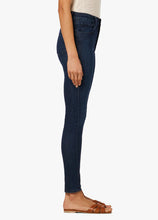 Load image into Gallery viewer, Joe's Jeans The Charlie Ankle Jean
