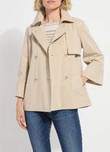 Load image into Gallery viewer, Lysse Dakota Cotton Cropped Trench
