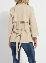 Load image into Gallery viewer, Lysse Dakota Cotton Cropped Trench
