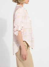 Load image into Gallery viewer, Lysse Ashanti Roll Tab Printed Shirt
