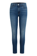 Load image into Gallery viewer, Joe`s Jeans The Charlie Ankle Jean
